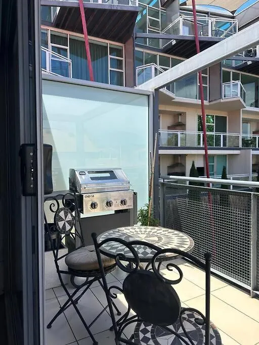 Boxwood Ixl Lux Hobart Waterfront Apartment