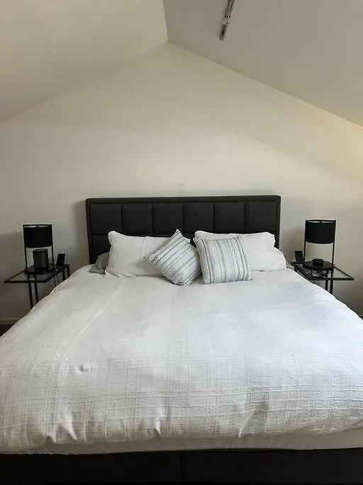 Boxwood Ixl Lux Hobart Waterfront Apartment