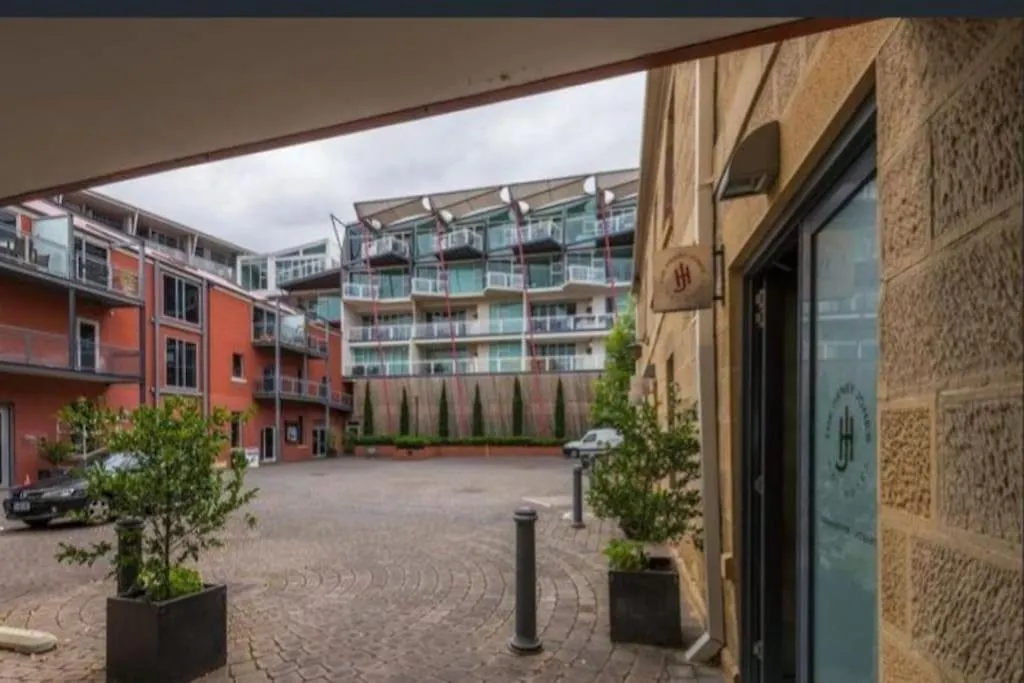Boxwood Ixl Lux Hobart Waterfront Apartment
